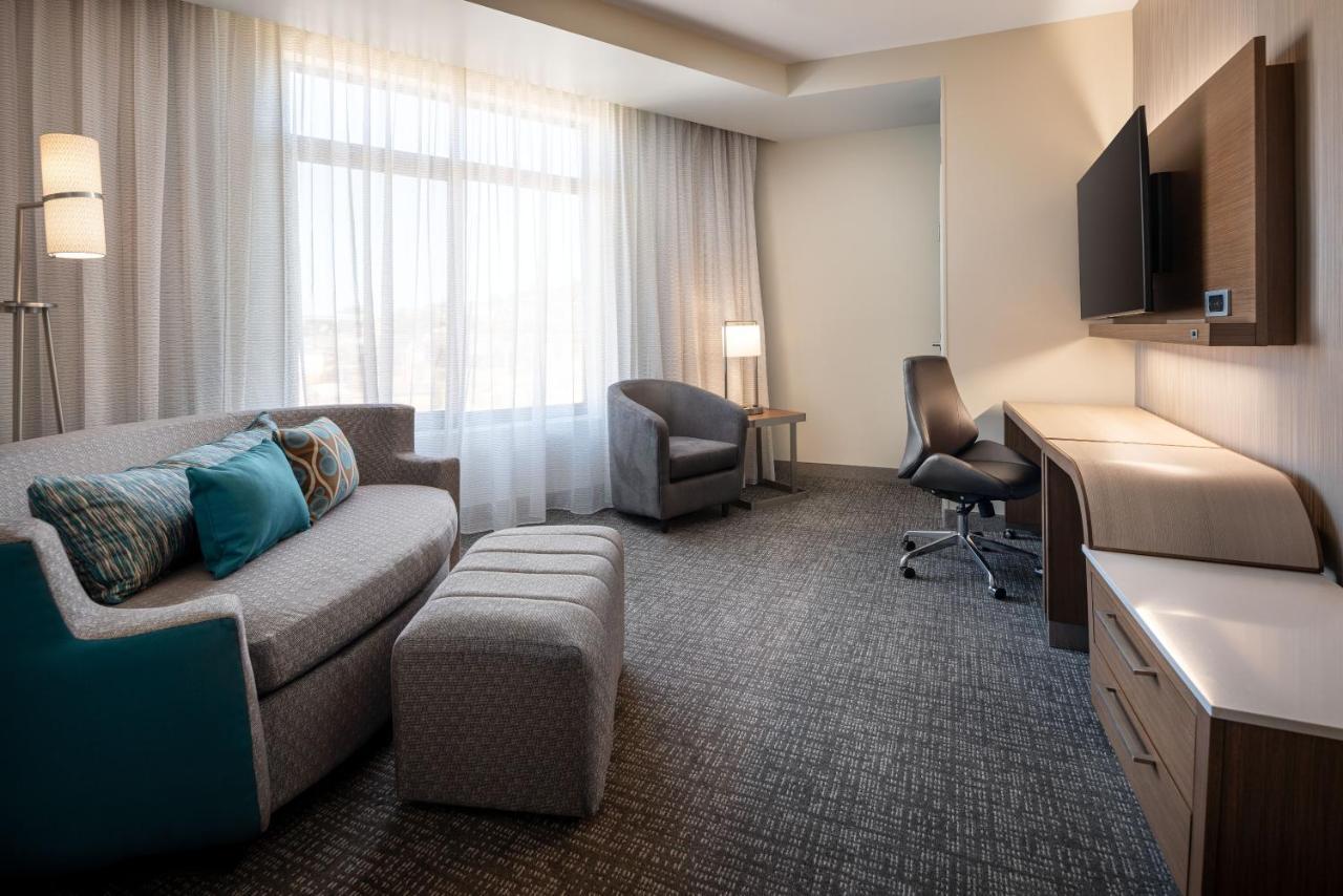 Courtyard By Marriott Petaluma Sonoma County Hotel Buitenkant foto