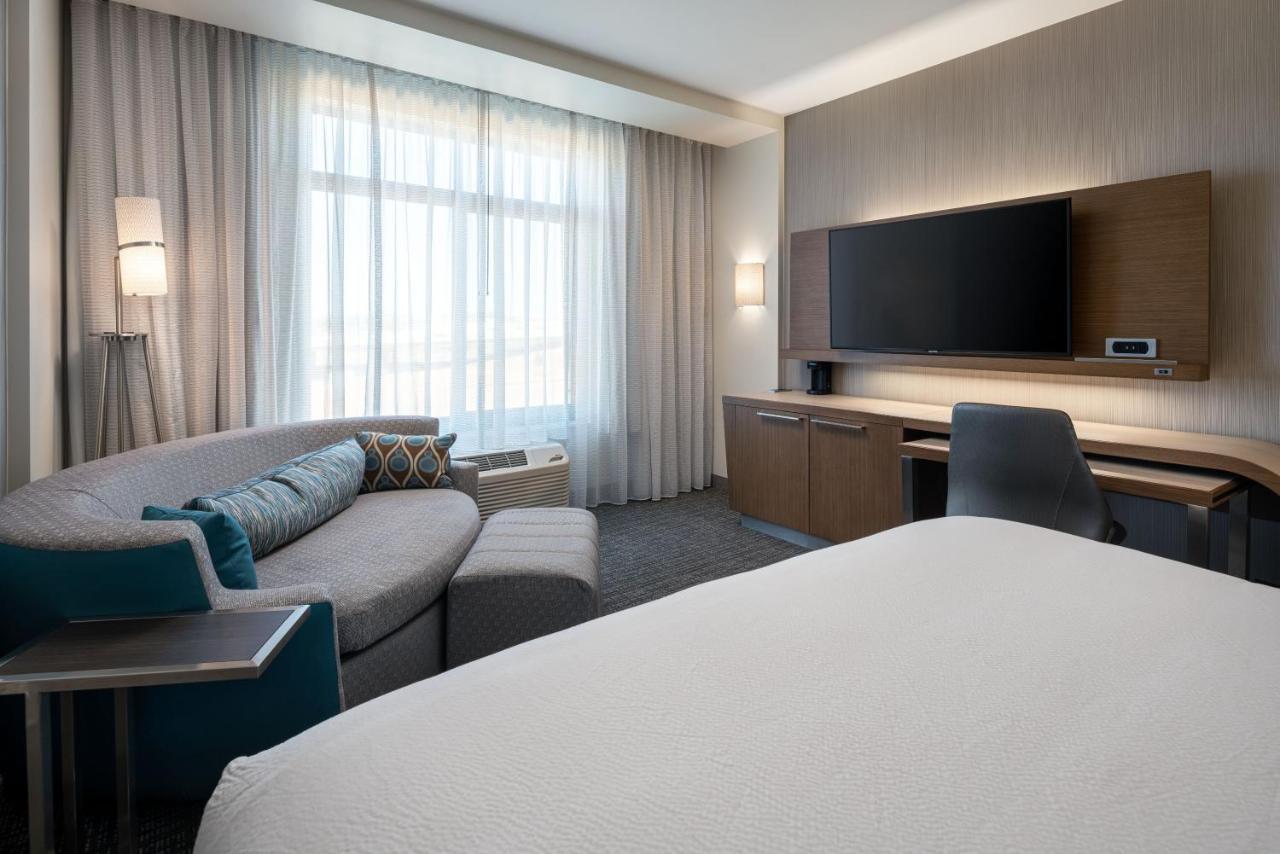 Courtyard By Marriott Petaluma Sonoma County Hotel Buitenkant foto