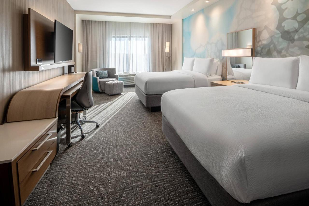 Courtyard By Marriott Petaluma Sonoma County Hotel Buitenkant foto