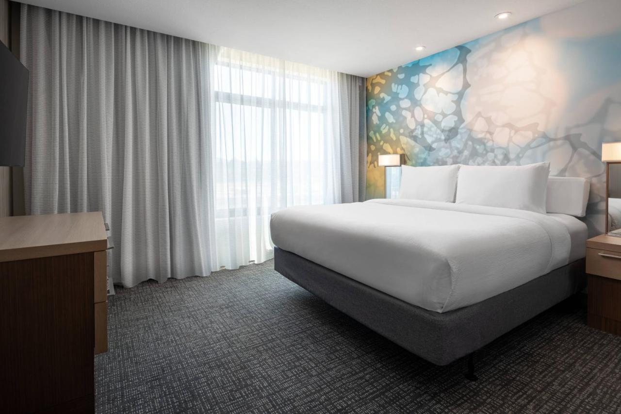 Courtyard By Marriott Petaluma Sonoma County Hotel Buitenkant foto