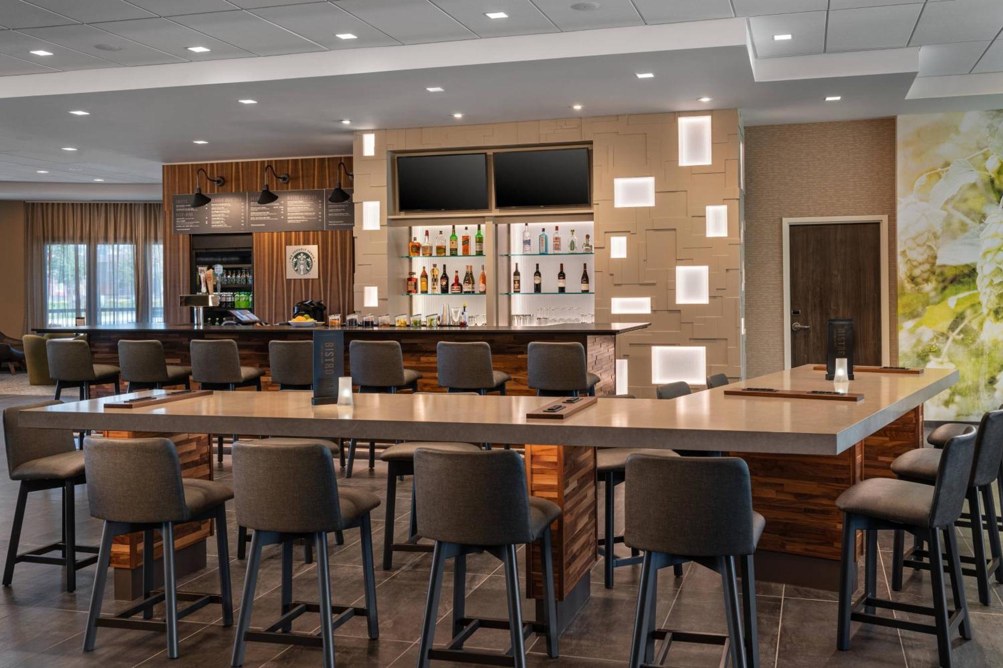Courtyard By Marriott Petaluma Sonoma County Hotel Buitenkant foto